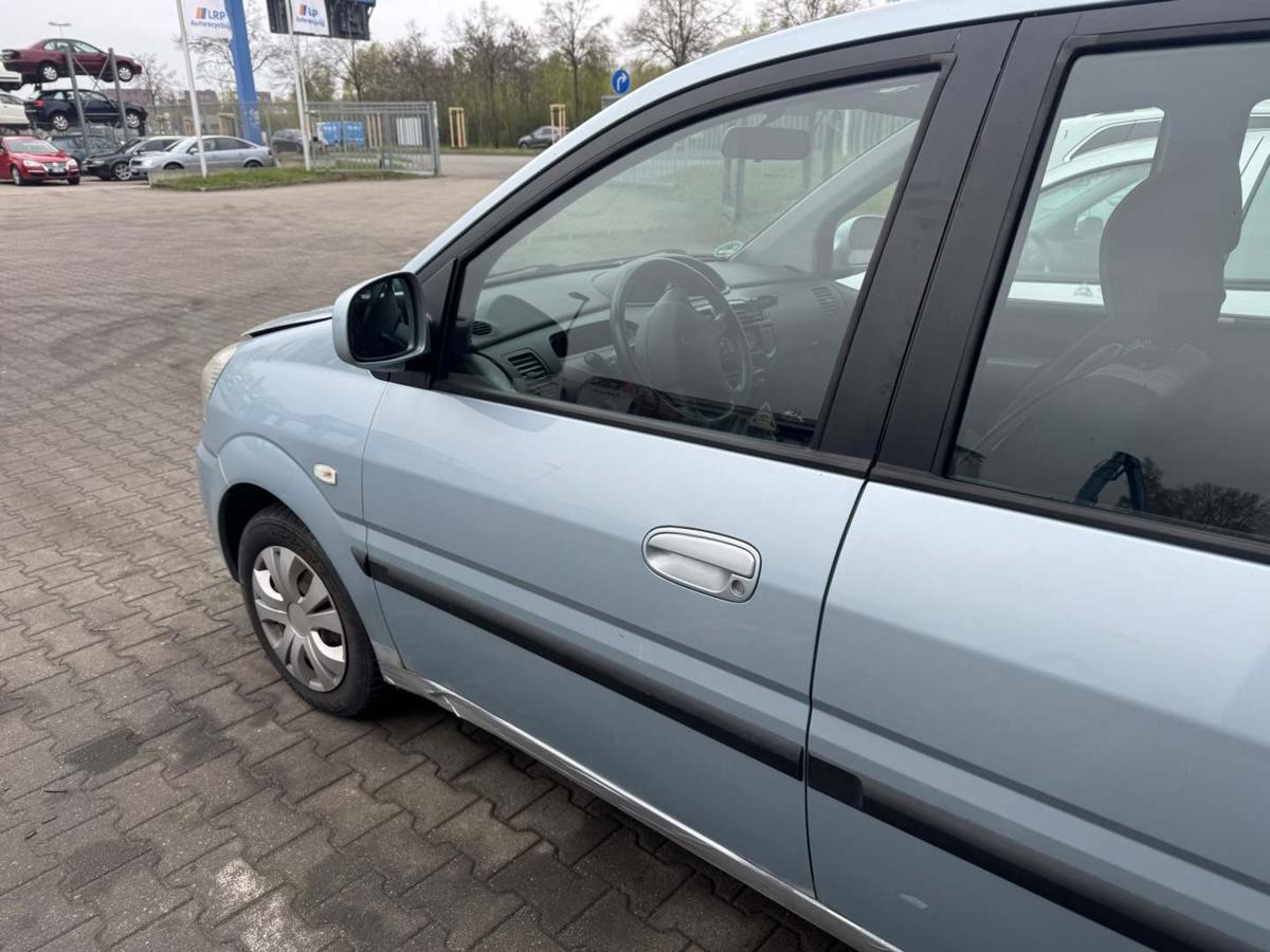 Hyundai Matrix original T&uuml;r vorn links VS Celadon Blue Rohbau Bj.2009